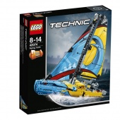 Конструктор LEGO TECHNIC Гоночная яхта